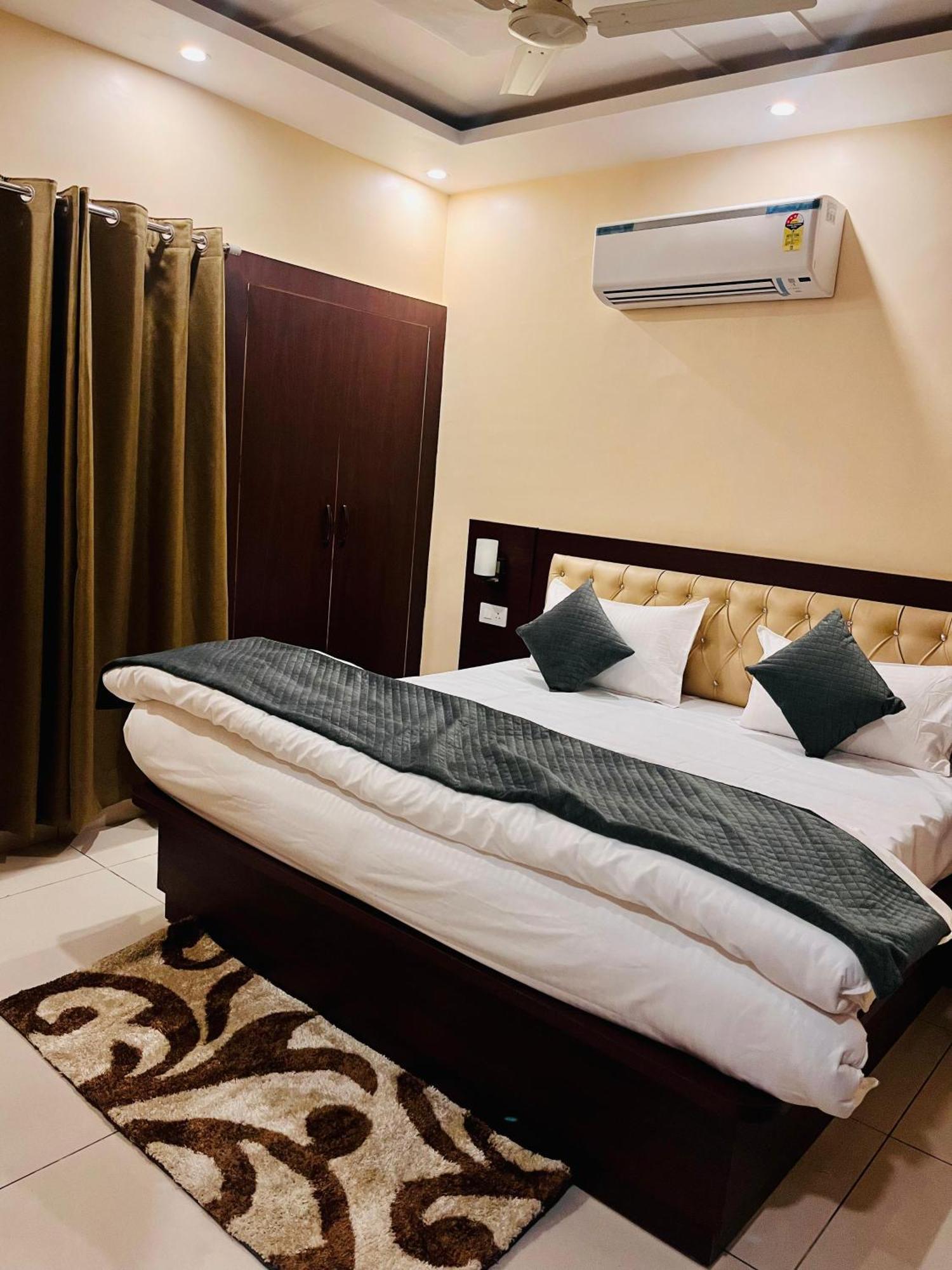 The Mount Valley Hotel Haldwani Bagian luar foto